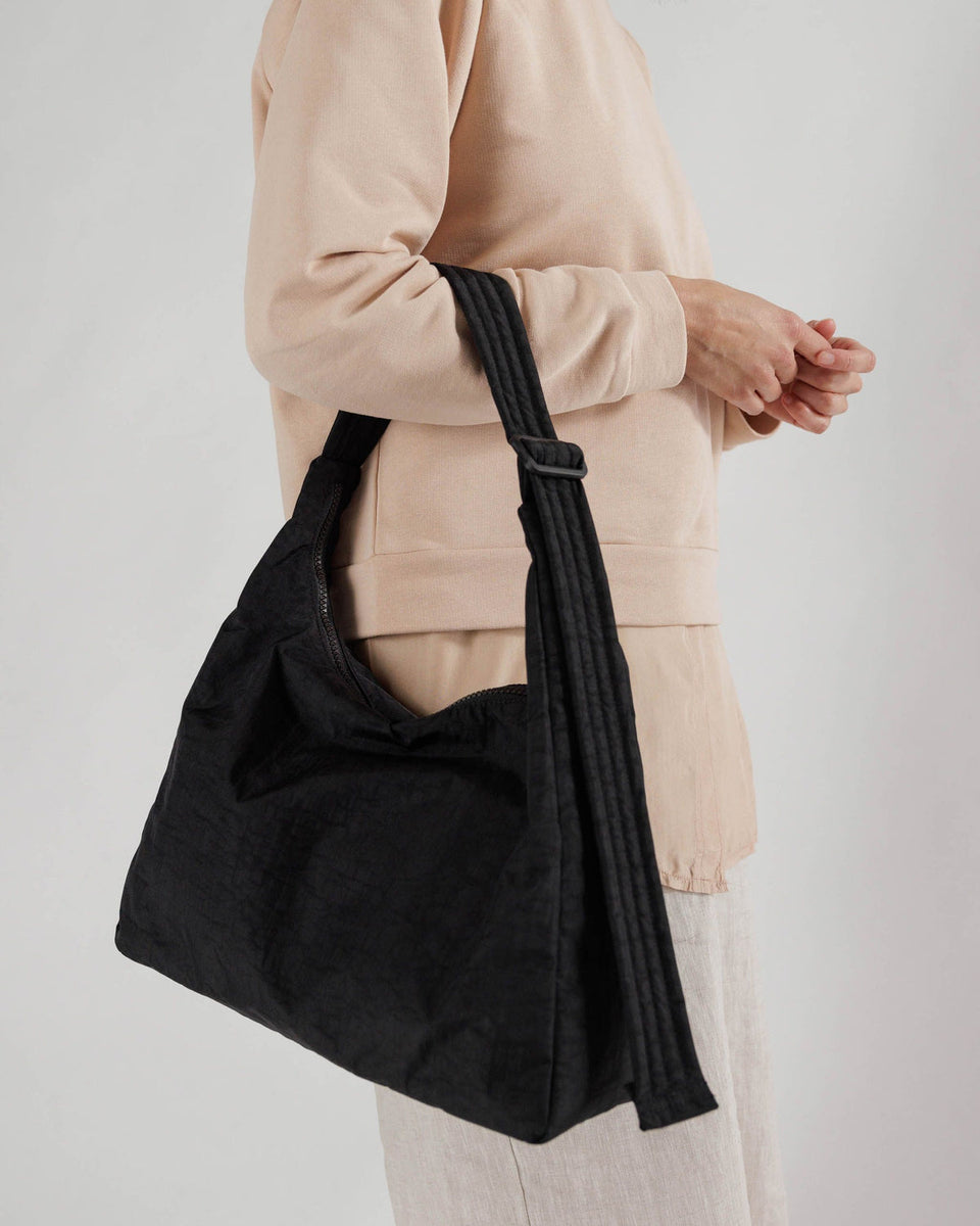 Baggu Nylon Shoulder Bag. Shop Bags & Wallets, Vancouver, Canada 