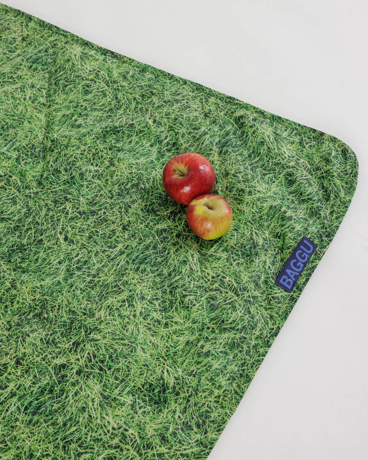 Baggu-Puffy Picnic Blanket-Throws & Blankets-Much and Little Boutique-Vancouver-Canada